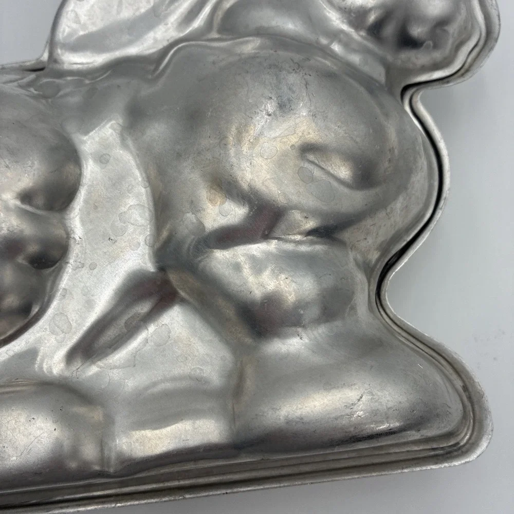 Vintage Aluminum Standing Bunny Rabbit Cake Mold 3D Easter Two Piece Pan 10 Inch